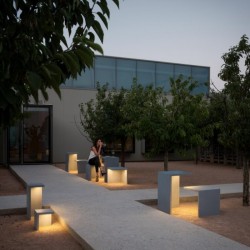 Vibia Empty Lampada da Terra per Esterno