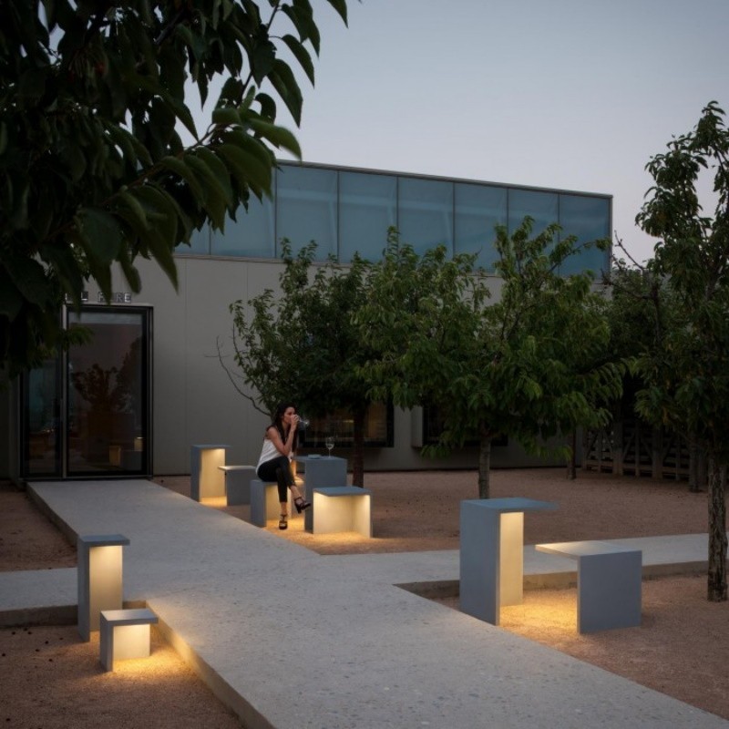 Lampada da Terra per Esterno Empty Vibia Prezzo