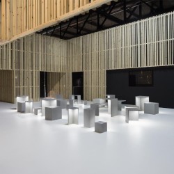 Vibia Empty Lampada da Terra per Esterno