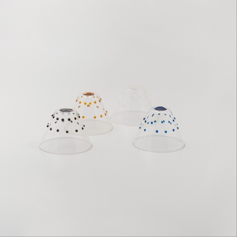 Lampada da Tavolo Ricaricabile Swap Ailati con Paralume Vetro Ambra Offerta